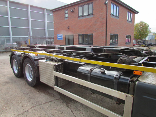 Vehicle Photo 13